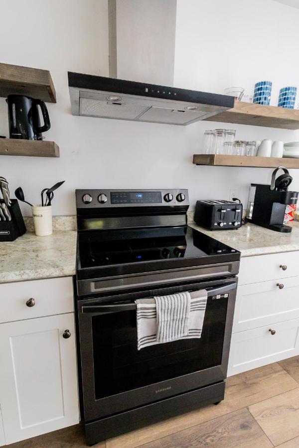 The Apartment Deer Lake Ngoại thất bức ảnh